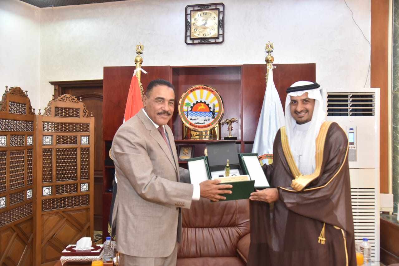 محافظ مطروح يستقبل القنصل السعودى بمطروح