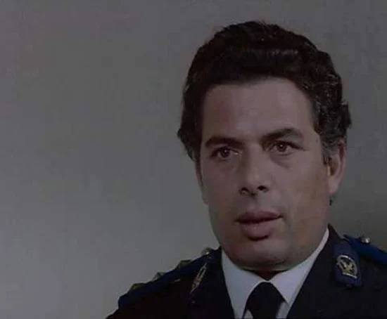 الفنان الراحل علي عزب