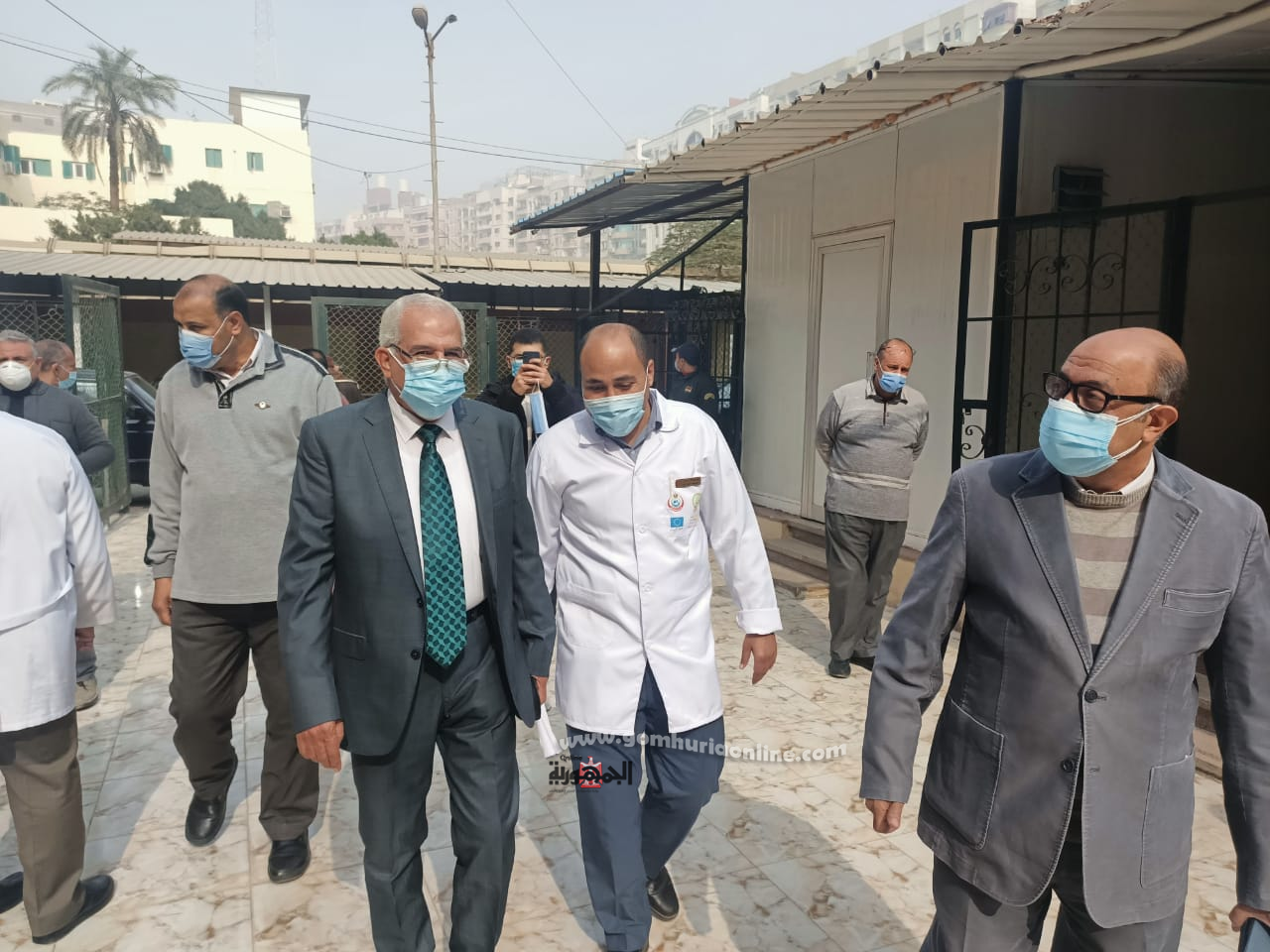 سليم نائب شيوخ مستقبل وطن أسيوط يتفقد  مستشفيات  العزل  للوقوف على  احتياجاتها  