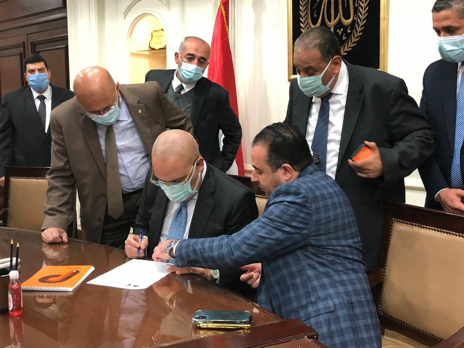 بدوي والجزار يتفقا على توصيل الصرف الصحى للقري التي لم يصلها الخدمة بمركزي طوخ وقها