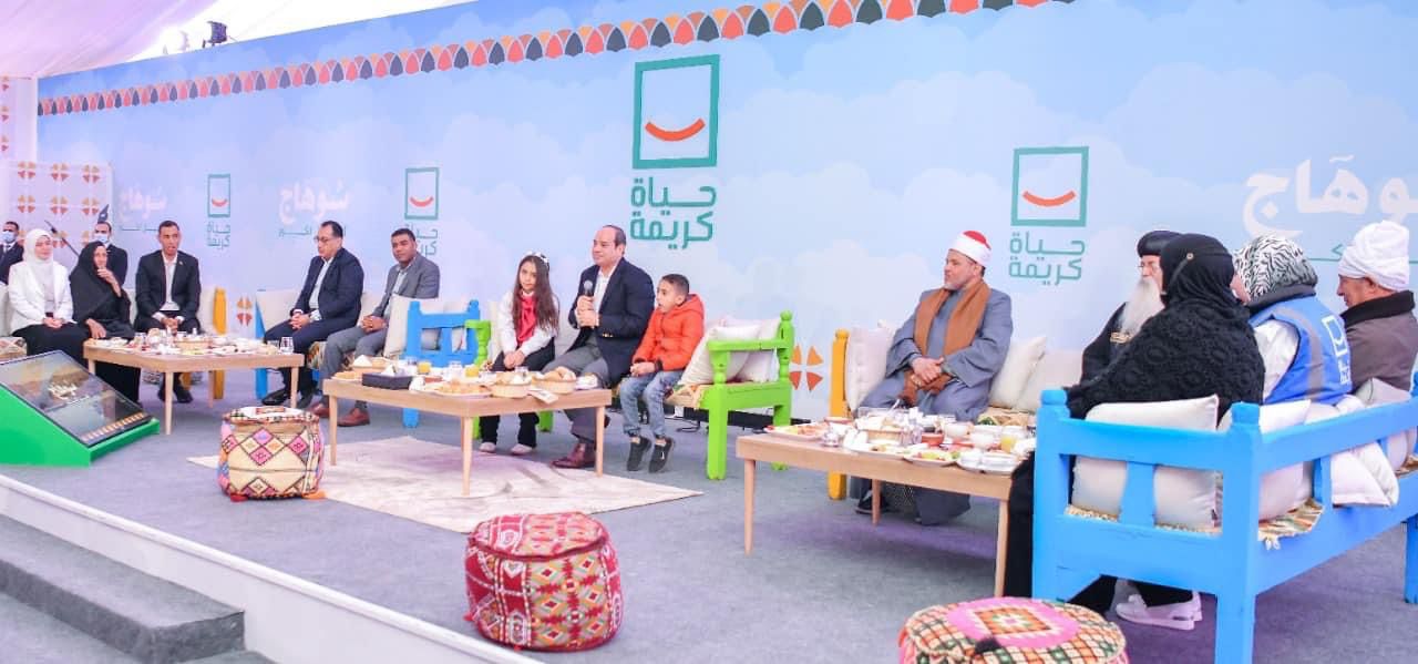  زيارة السيسى التاريخية.. أسعدت السوهاجية ومحافظات قبلى التى كانت يوما منسية