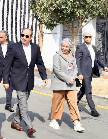  زيارة السيسى التاريخية.. أسعدت السوهاجية ومحافظات قبلى التى كانت يوما منسية