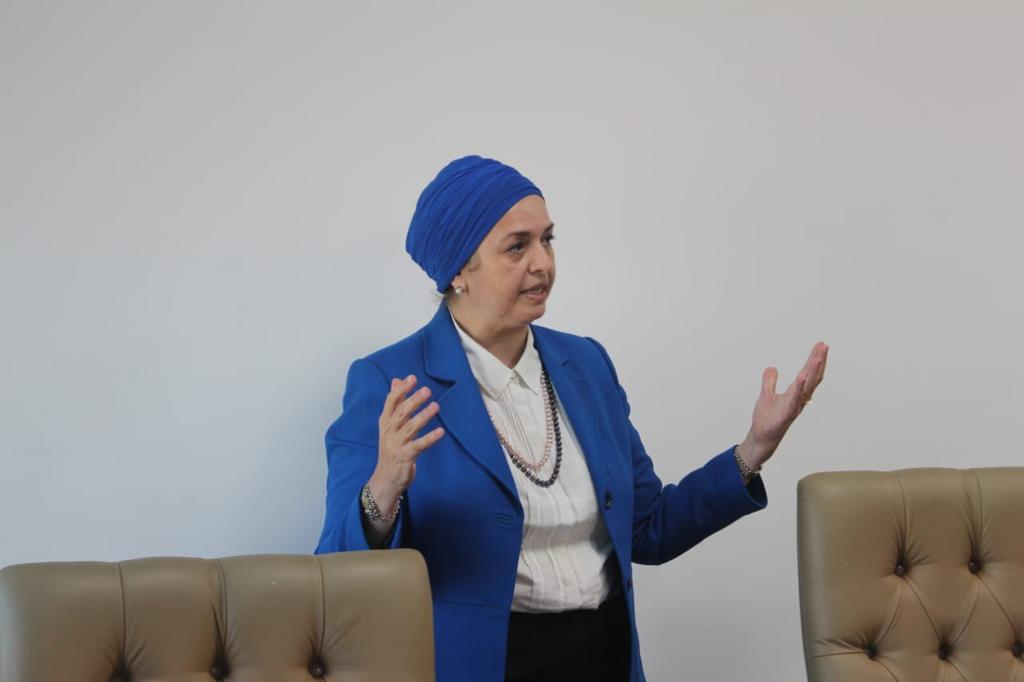 الدكتورة دينا راشد- عميد مساعد بجامعة شيكاغو الأمريكية وأستاذ العلوم السياسية