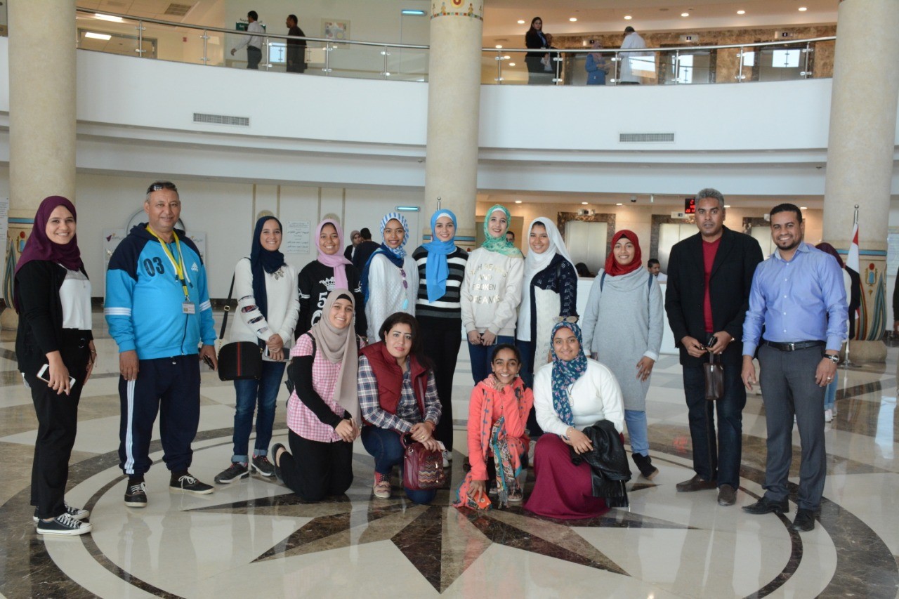 وفد من  مطروح  فى زيارة معرض السلاح الدولى  إيديكس 2018