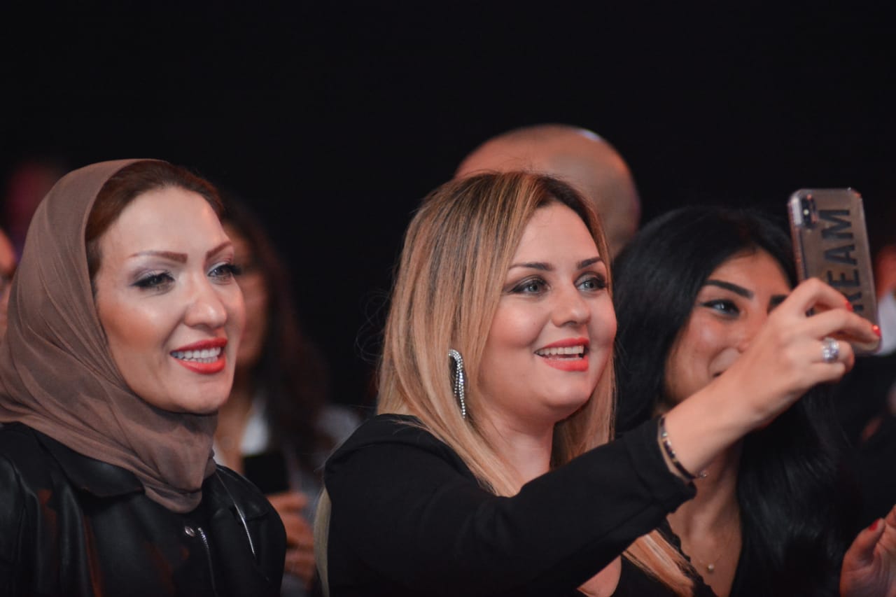 حميد الشاعرى يتألق في حفل كايرو اى سى تى بحضور الوزراء وممثلي شركات الإتصالات.. صور 