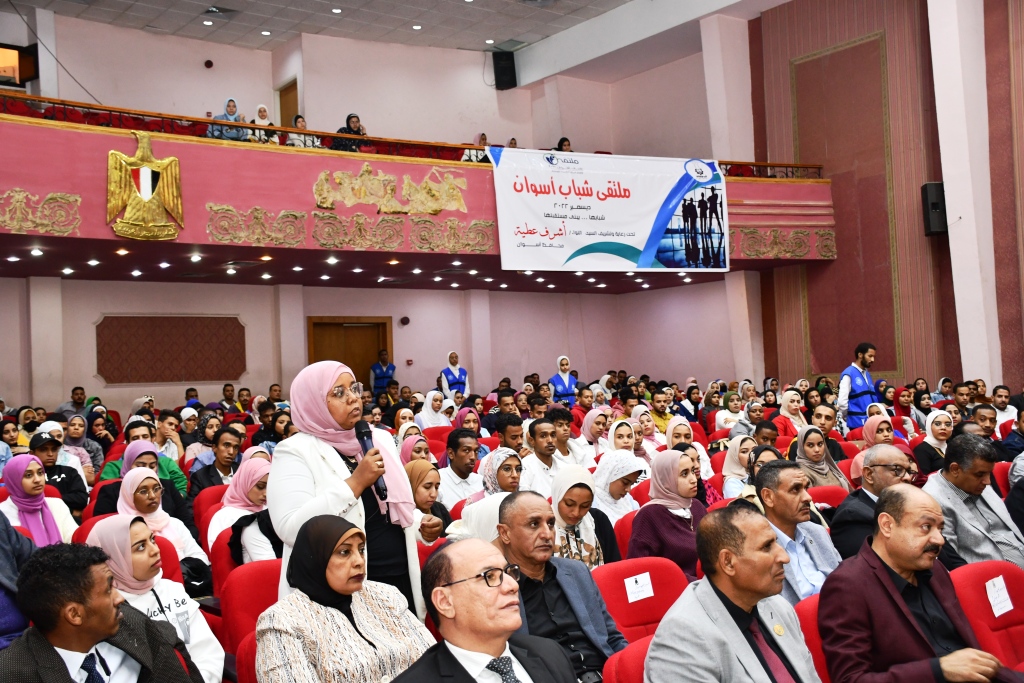 أشرف عطية يفتتح فاعليات ملتقى شباب أسوان الأول ديسمبر 2022 
