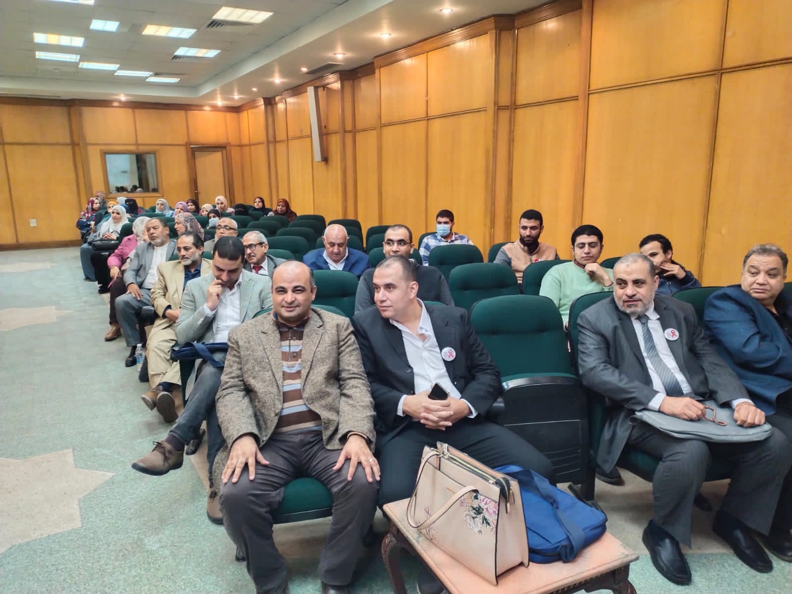 افتتاح مؤتمر اليوم العلمى لمرض الإيدز بطب الزقازيق ..صور