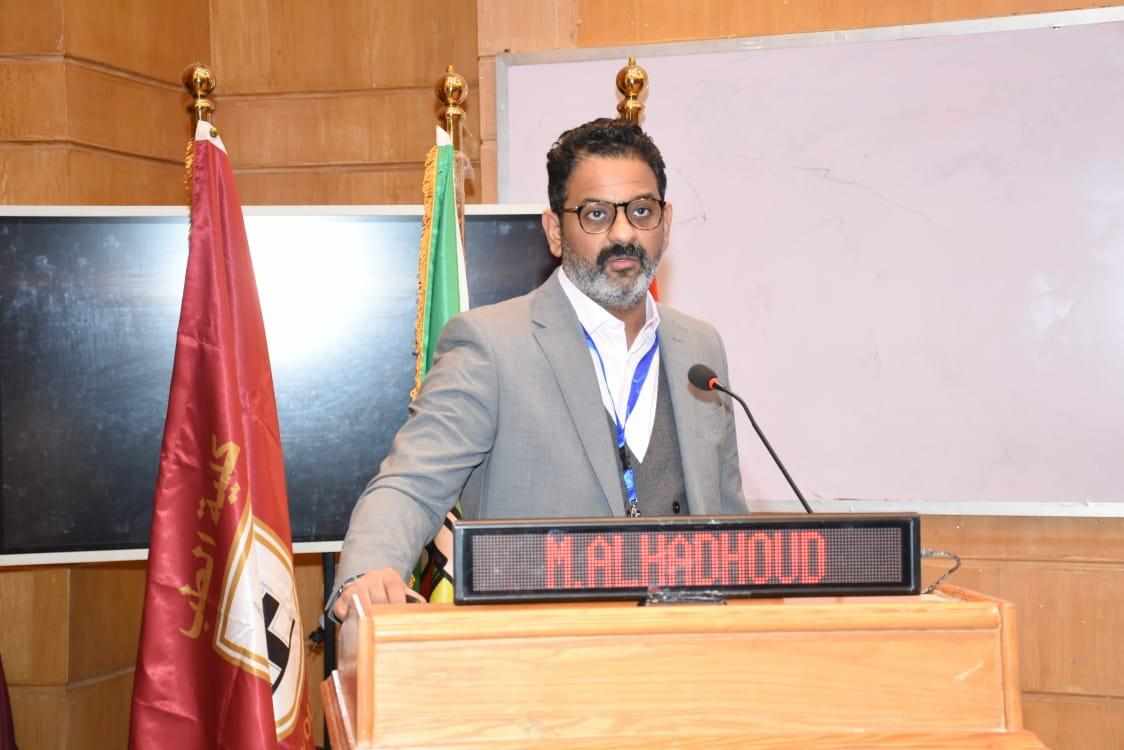 مبعوث الجمعية الأمريكية لجراحة القدم والكاحل الدكتور الكويتي مشعل أحمد الهدهود