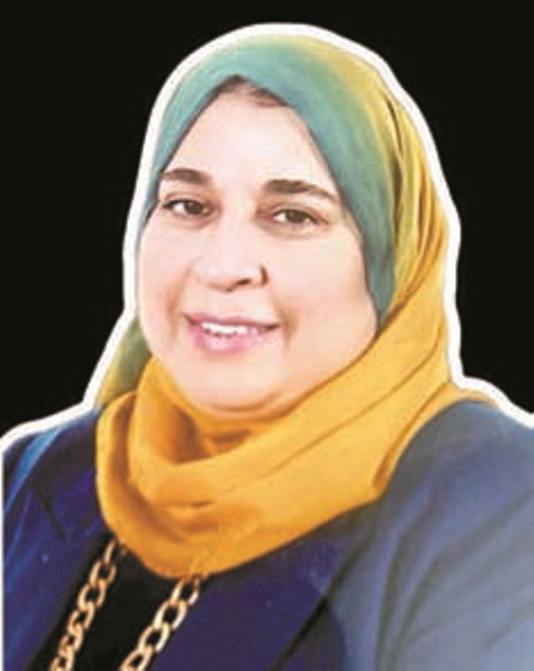 الدكتورة إيمان مصطفي
