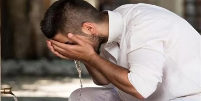 هل يُشترط الوضوء لذكر الله؟..الإفتاء تُجيب 