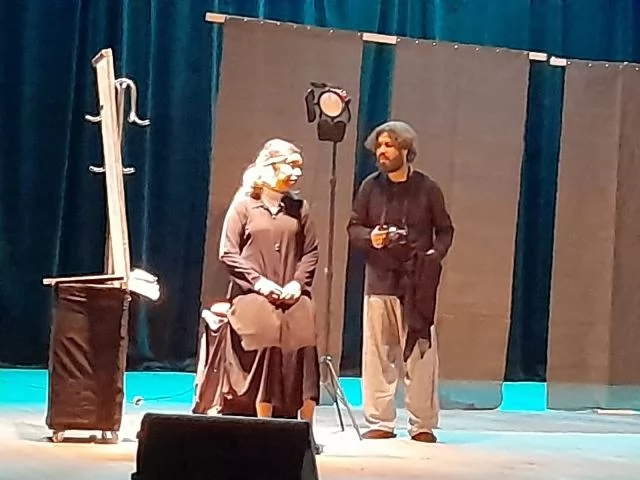 نقوش على الخواء و من أجل موزة عروض بمسرح شباب الجنوب 