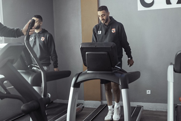 طائرة الاهلى للرجال