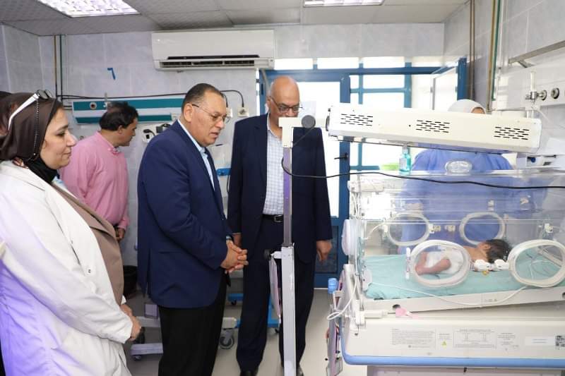 محافظ الشرقية يُفاجئ مستشفي المبرة بالزقازيق 