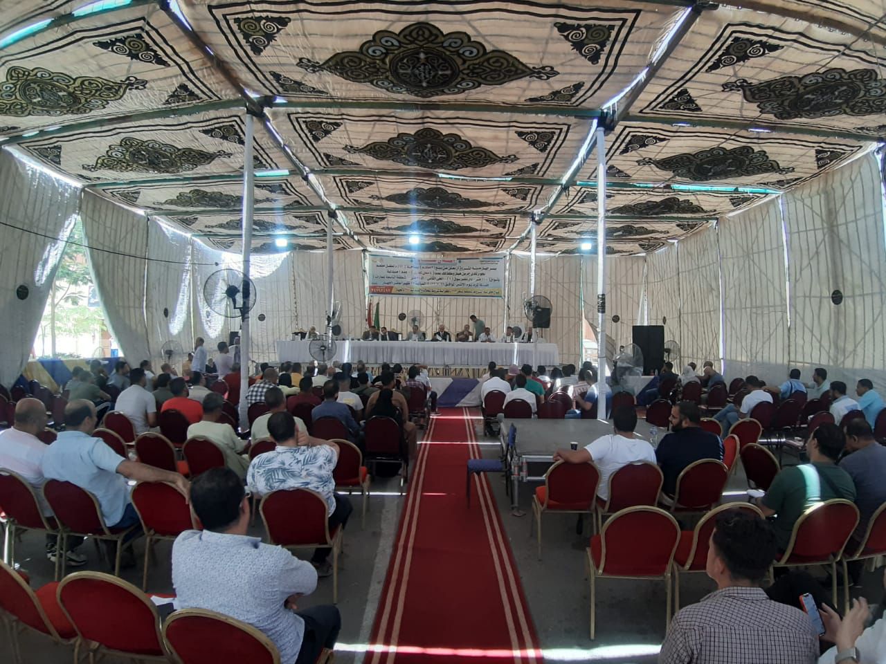 رئيس جهاز الشروق : بيع محال تجارية وصيدلية في مزاد علني