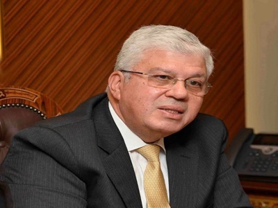 الدكتور أيمن عاشور وزير التعليم العالي والبحث العلمي