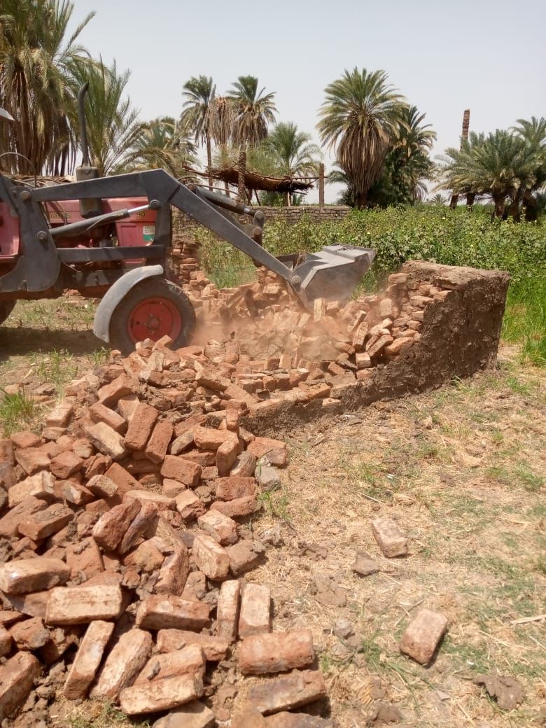 إزالة 8 حالات تعدى على ١١١٠ متر من أراضى أملاك الدولة جنوب الأقص