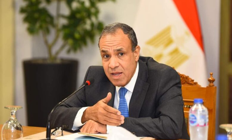 الدكتور بدر عبد العاطي
