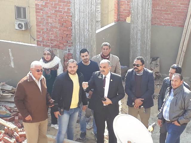 رئيس حي الدقي يهنئ الأخوة الأقباط بعيد الميلاد المجيد     