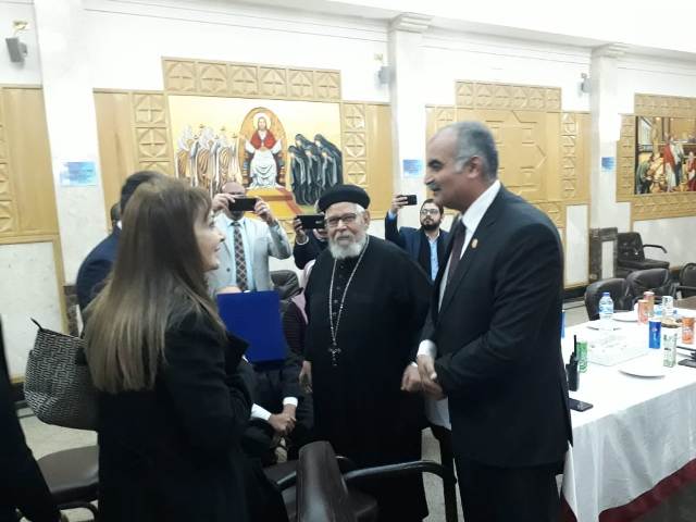 رئيس حي الدقي يهنئ الأخوة الأقباط بعيد الميلاد المجيد     