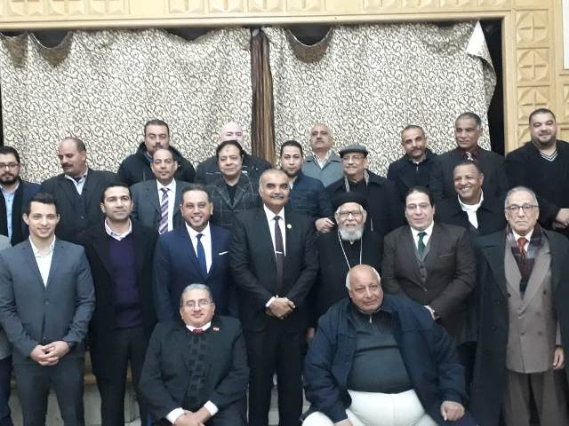 رئيس حي الدقي يهنئ الأخوة الأقباط بعيد الميلاد المجيد     