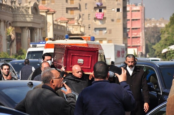 42 صورة من جنازة الفنانة مها أبو عوف
