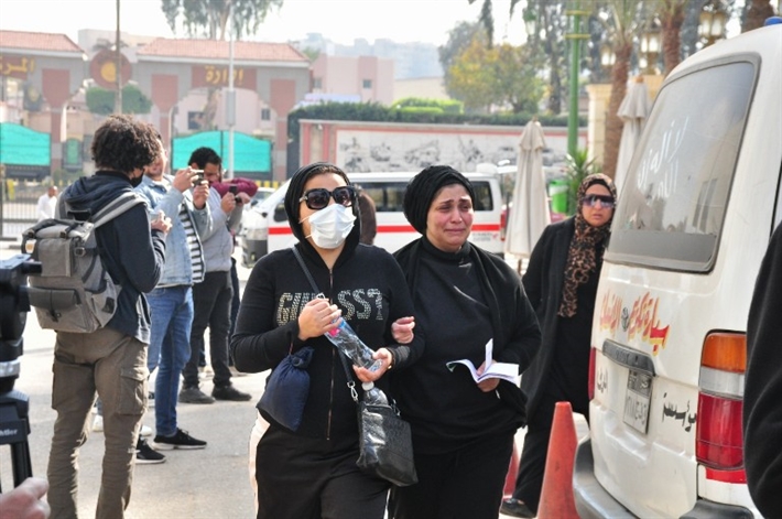42 صورة من جنازة الفنانة مها أبو عوف