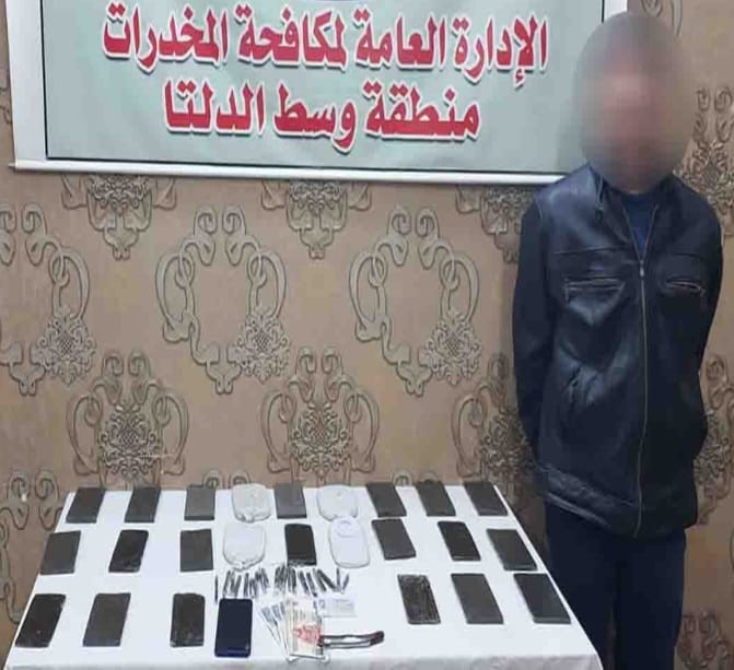 الداخلية تشن حملاتها بمحيط المدارس والجامعات وتضبط 98 متهما من مع