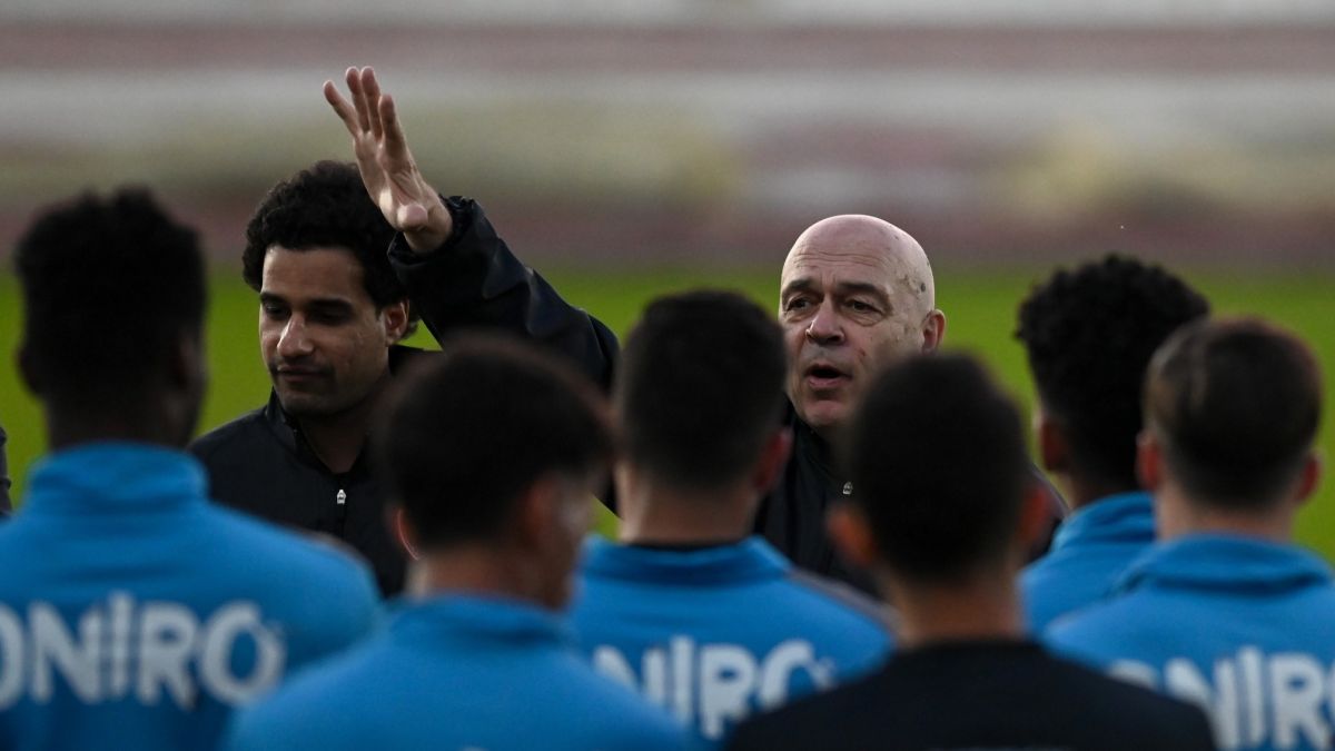 جروس ولاعبي الزمالك