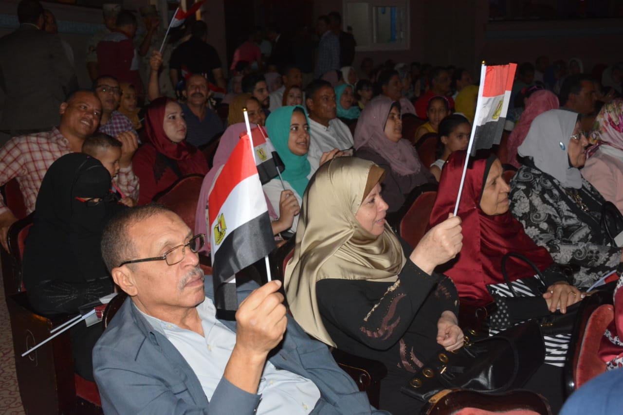 محافظ البحيرة يشهد احتفال ذكرى انتصارات اكتوبر المجيدة بدار الأوبرا بدمنهور