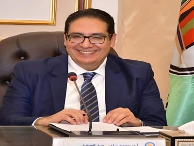 الدكتور محمد سامي عبد الصادق رئيس جامعة القاهرة