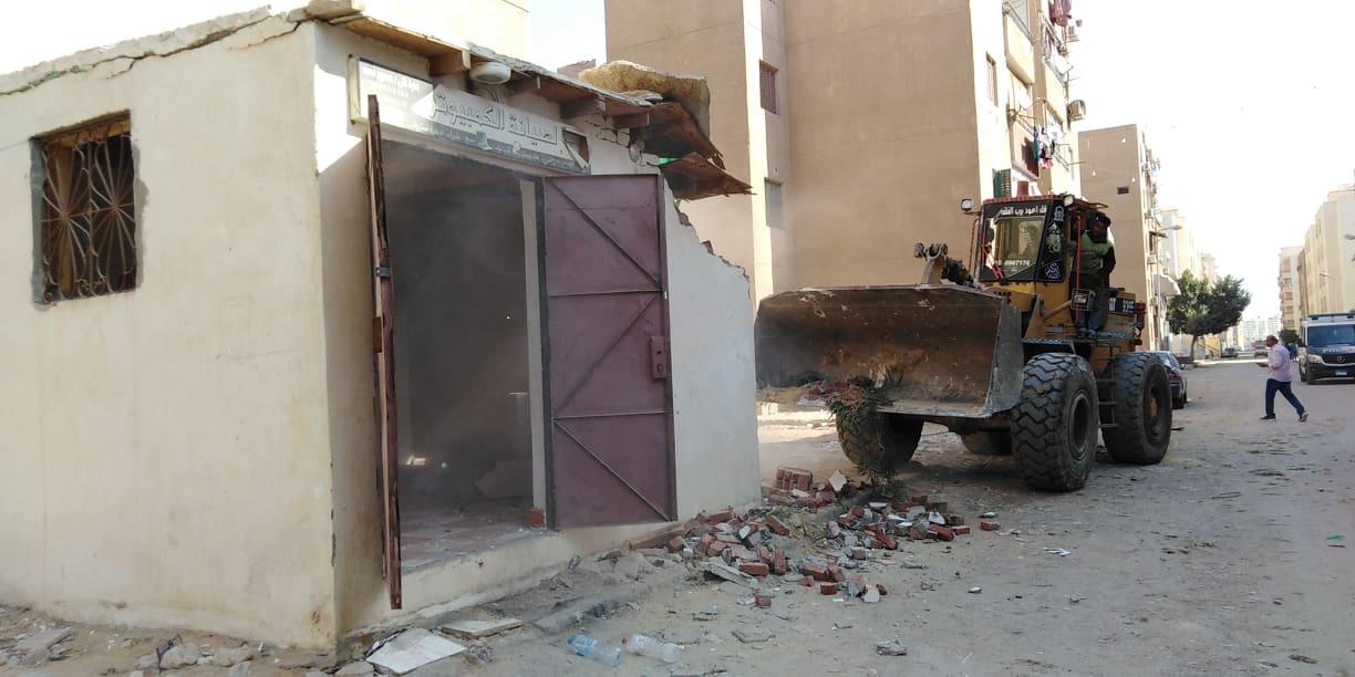  مدير أمن السويس يزيل 72 أشغالا بشوارع حى فيصل