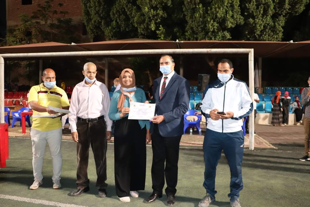 حفل توزيع جوائز مسابقة الرسم على الأسفلت بجامعة سوهاج