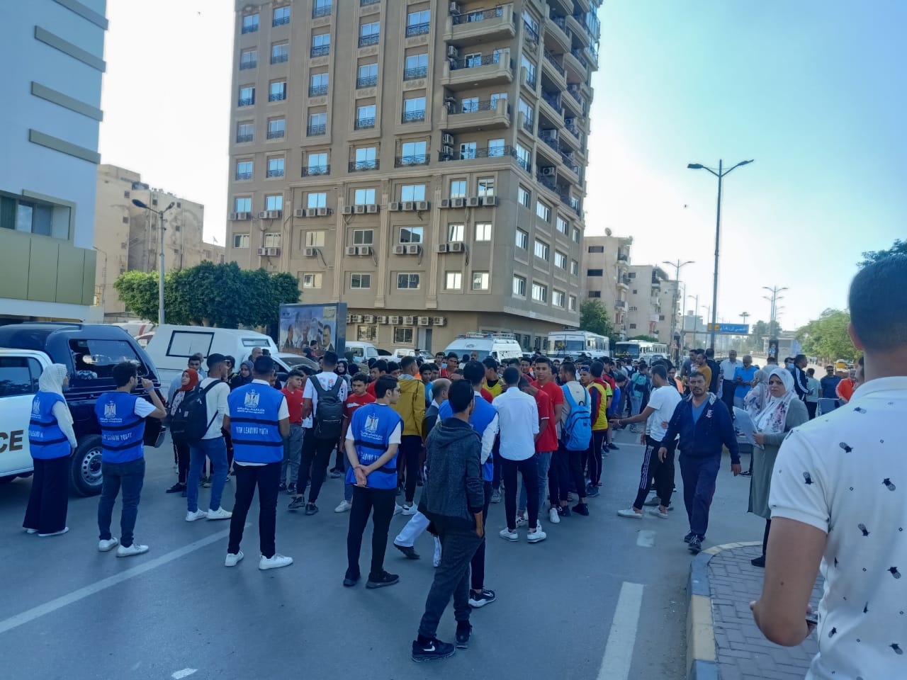 محافظ القليوبية ووكيل وزارة الشباب والرياضة يتقدمان ماراثون الجرى لشباب yly 