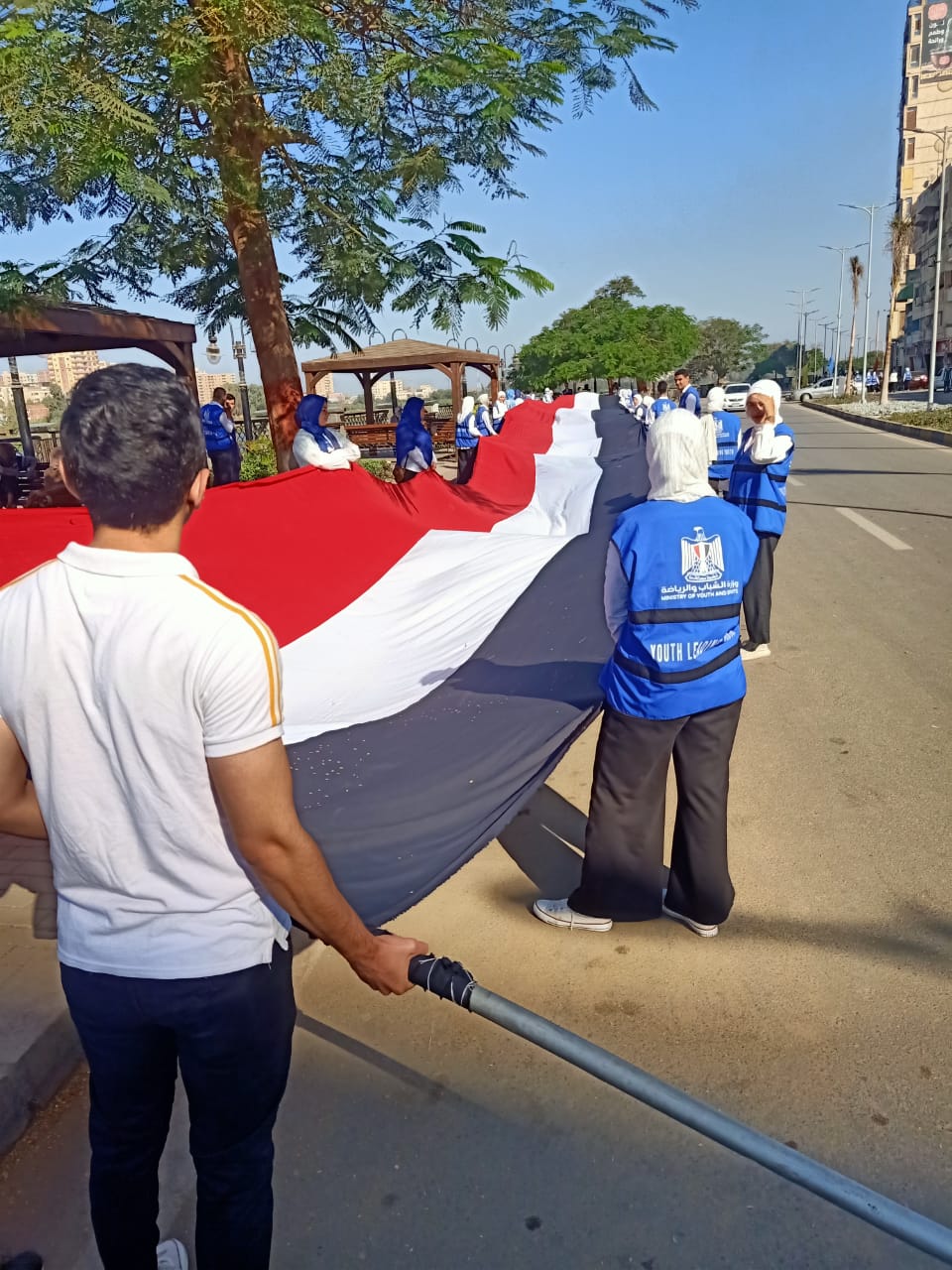 محافظ القليوبية ووكيل وزارة الشباب والرياضة يتقدمان ماراثون الجرى لشباب yly 