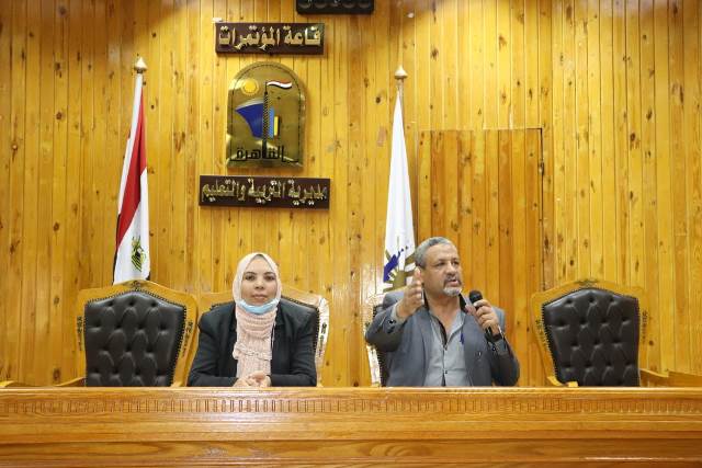 مديرية تعليم القاهرة تكرم إدارات التخطيط فى الإدارات التعليمية.. بالصور 