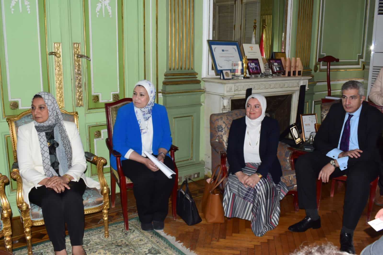 وفد تشيكي رفيع المستوى في رحاب جامعة عين شمس