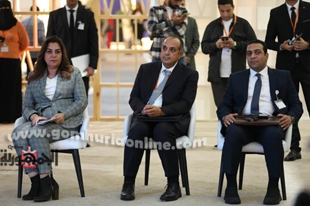 الدكتورة منال عوض خلال جلسة تمكين صعيد مصر نهج شامل للتنمية والحوكمة