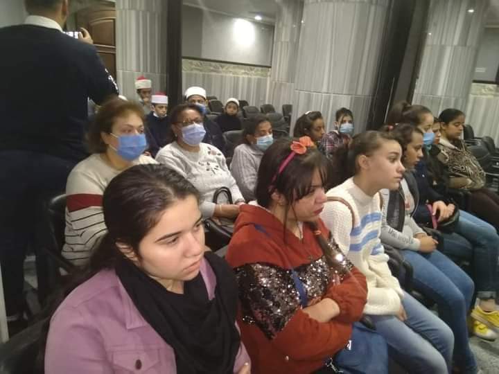 سماحة الأديان بين الشريعة واللاهوت في حوار بين الشباب بكنيسة مارى جرجس باسيوط 