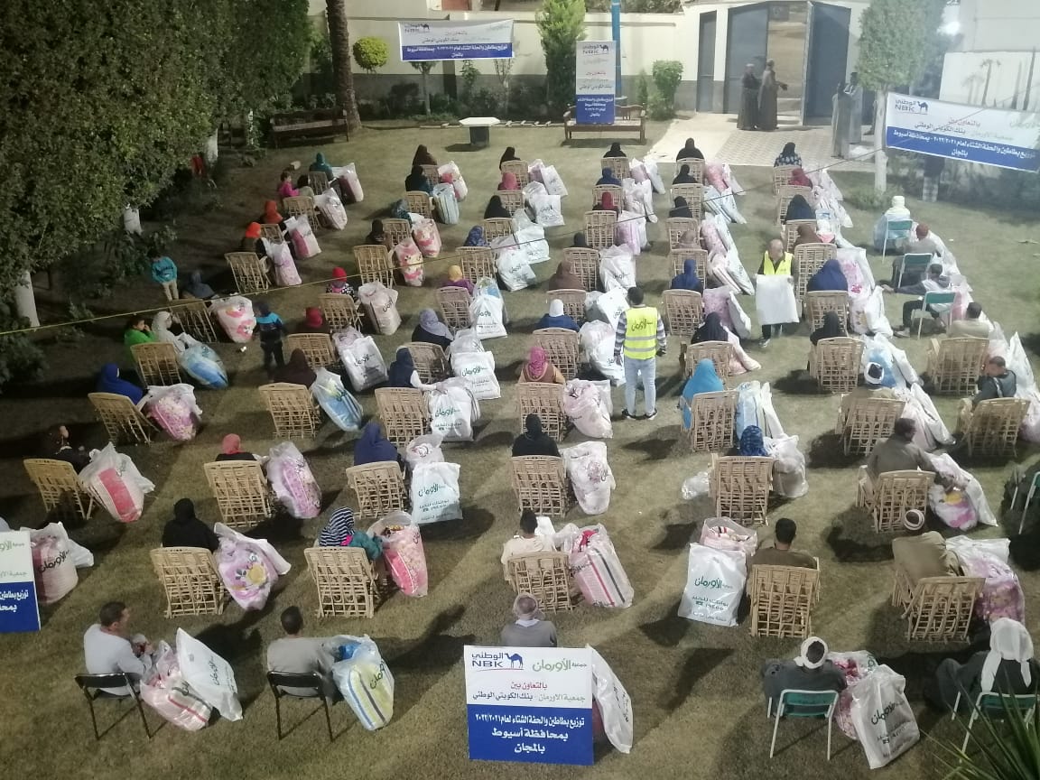 1500لحاف وبطانية توزعهم الأورمان بمحافظة أسيوط ضمن حملة 