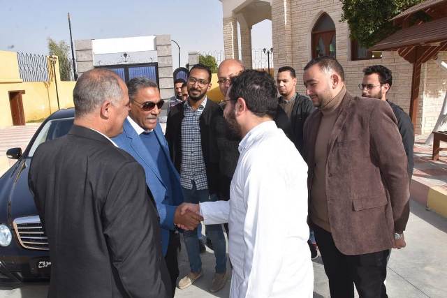 محافظ مطروح في مركز العزيمة لعلاج الادمان