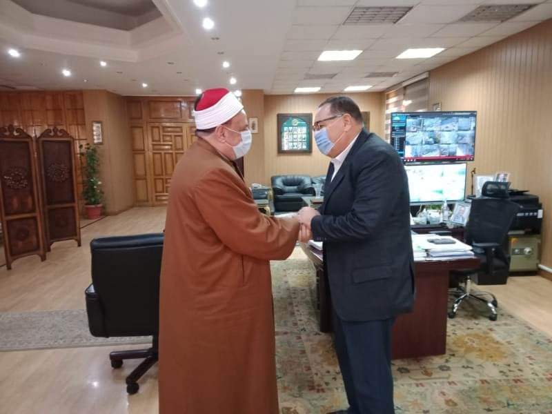المحافظ يستقبل الشيخ بدران