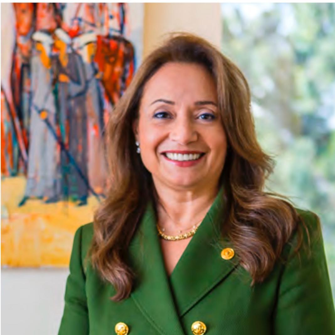 الدكتورة أماني أبو زيد