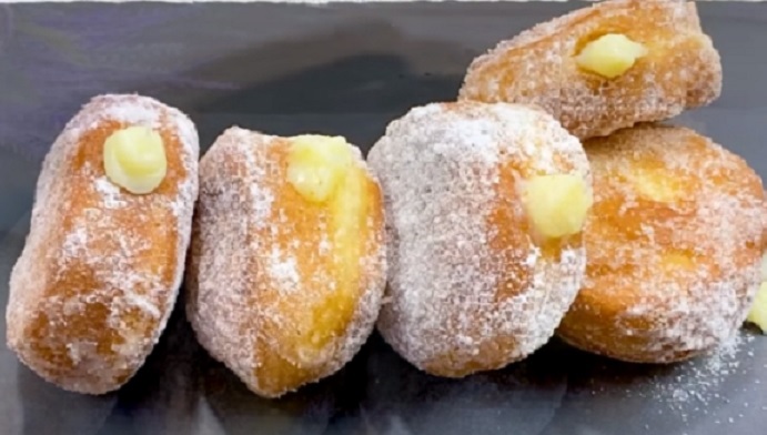 بومبولونى بالقشطة 