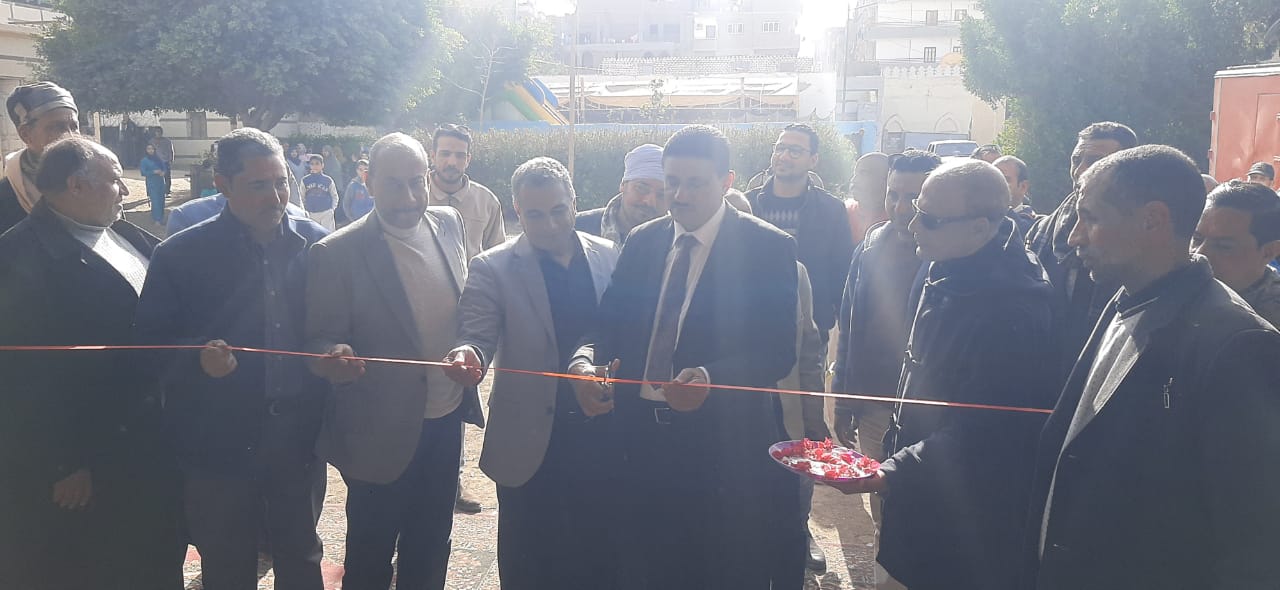 سكرتير عام محافظة أسيوط يفتتح معرض أهلًا رمضان بأبنوب