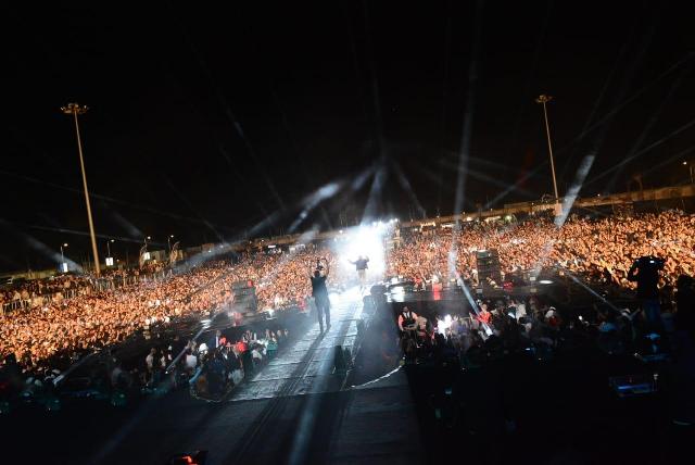 مارسيلو والعسيلي يشعلان الجزء الأول من حفل الأكاديمية البحرية 