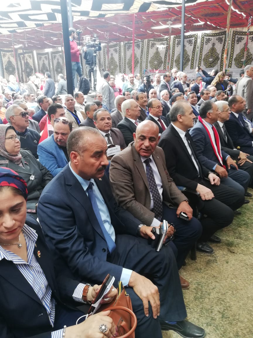 مدير تعليم الجيزة يشارك في مؤتمر المعلمين الداعم للتعديلات الدستورية بحضور 10 آلاف معلم.. صور