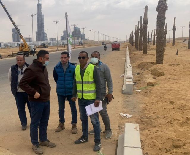 الشربينى: زراعة وتجميل محور محمد بن زايد الجنوبى فى العاصمة الإدارية.. بالفيديو والصور