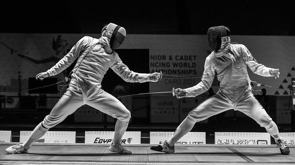 الامريكي زاكهار كوزلوف يتوج بذهبية سلاح الشيش ببطولة العالم للشباب بمصر