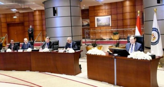 الملا : بتروجت تميزت في التصنيع المحلى وتنفيذ المشروعات البترولية والقومية