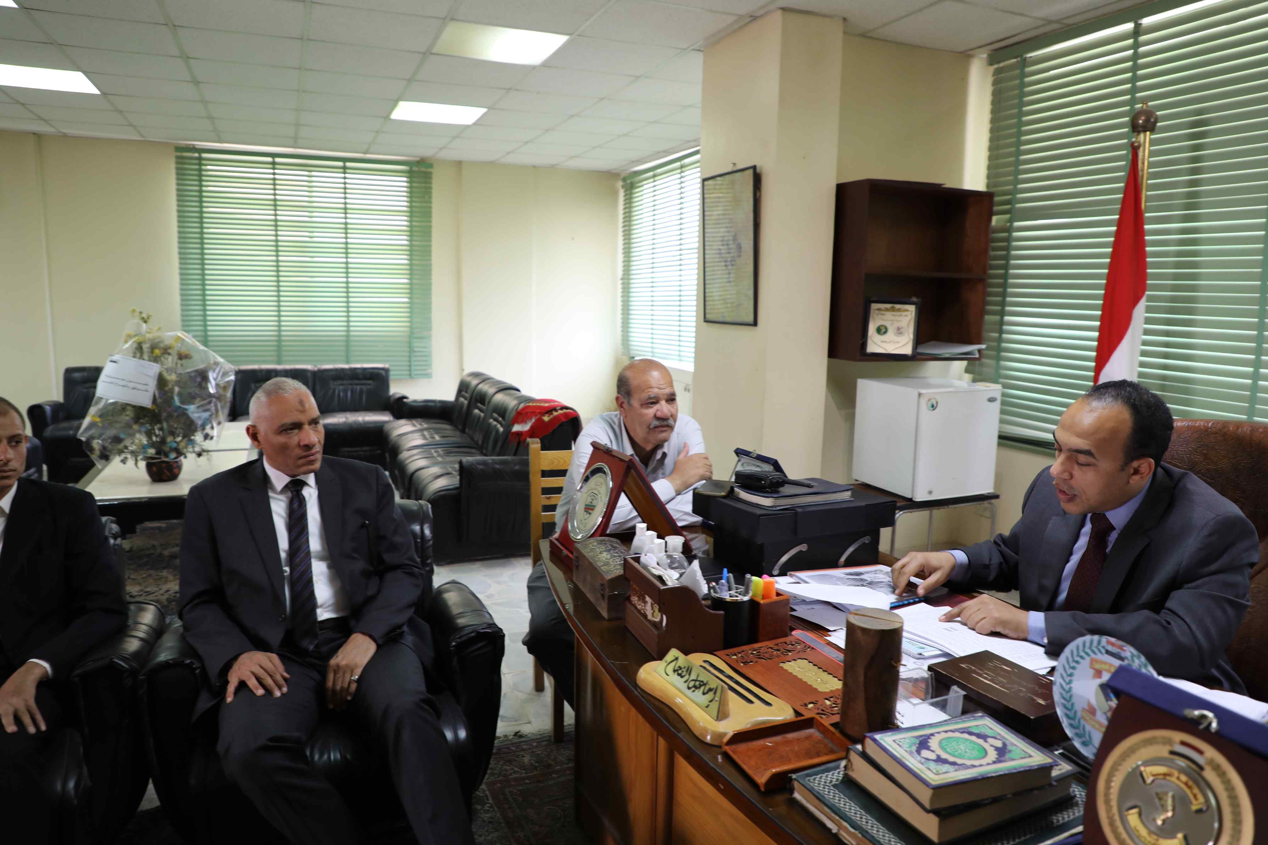 نائب محافظ المنيا : نقدم كل الدعم للمستثمرين الجادين بمنطقة المنيا الصناعية